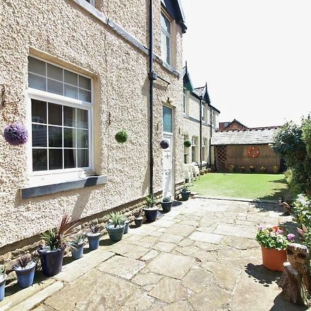The Coach House Apartment Lytham St Annes Bagian luar foto