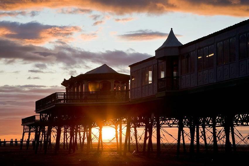 The Coach House Apartment Lytham St Annes Bagian luar foto